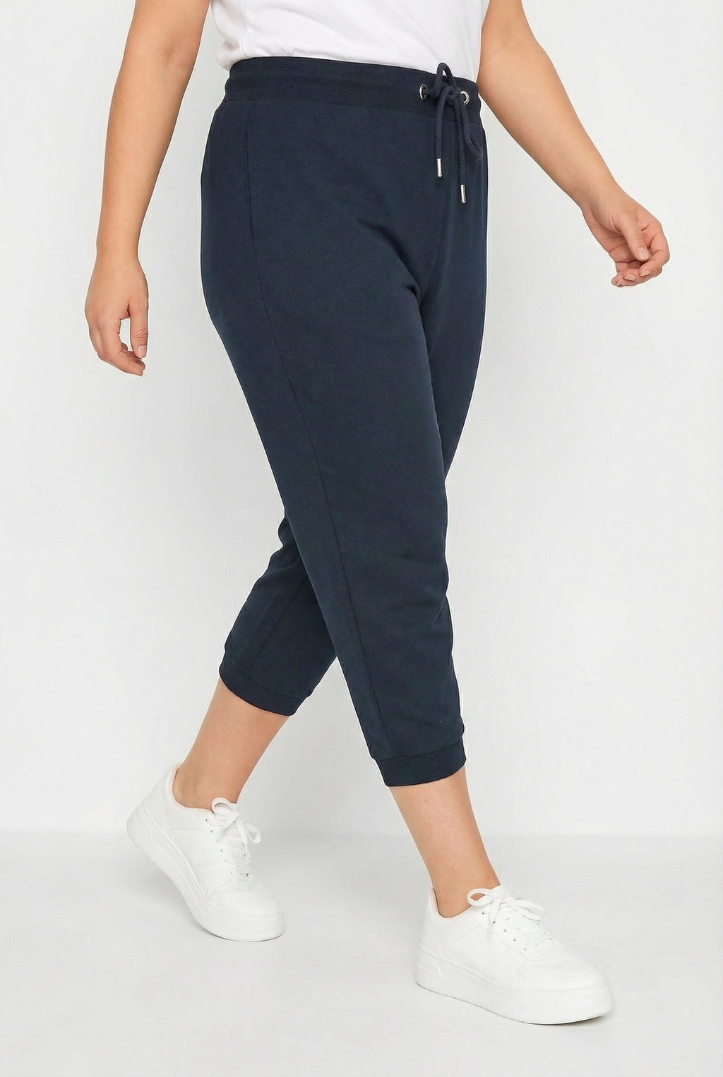 Dar Paça Jogger Pantolon - Lastikli, Lacivert, Konforlu ve Şık