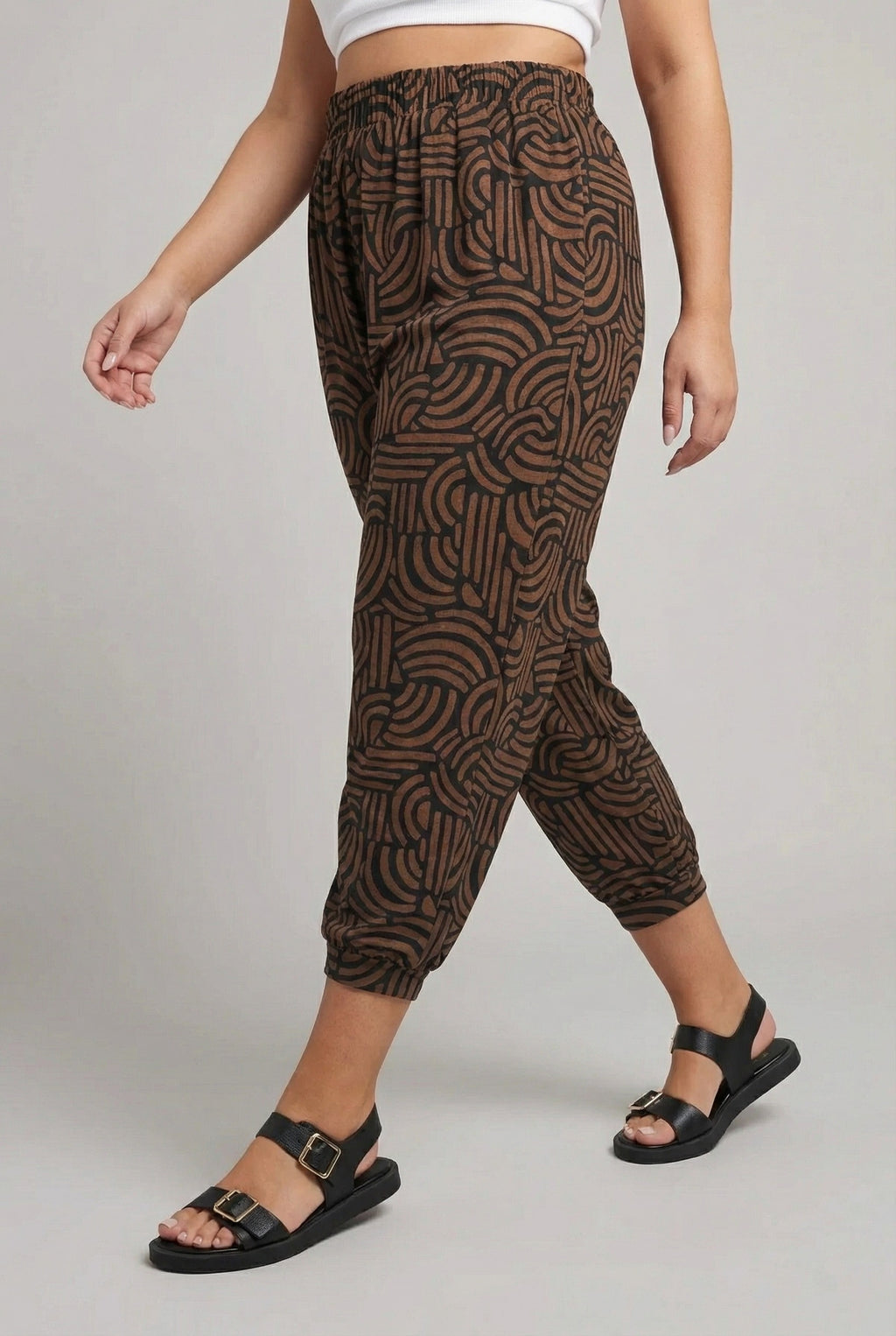 Soyut Desenli Cepli Pantolon - Kahve Renk, Rahat Kesim ve Lastik Belli