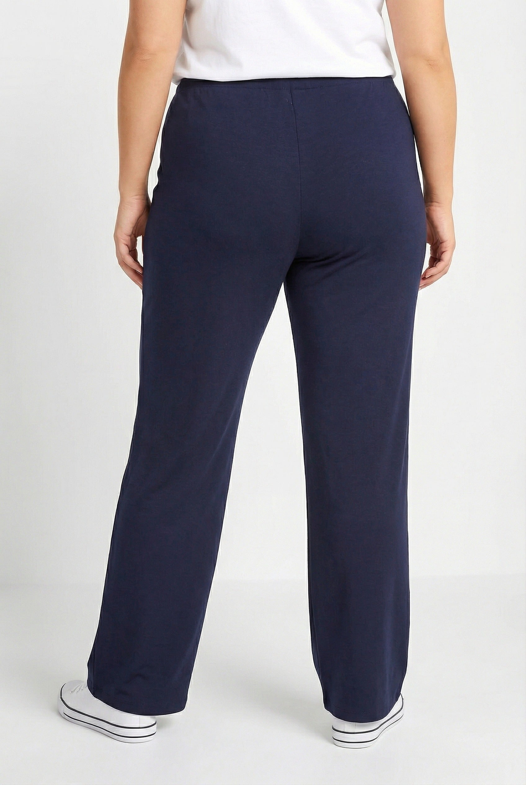 Bol Paça Rahat Kalıp Lacivert Pantolon - Şık ve Konforlu