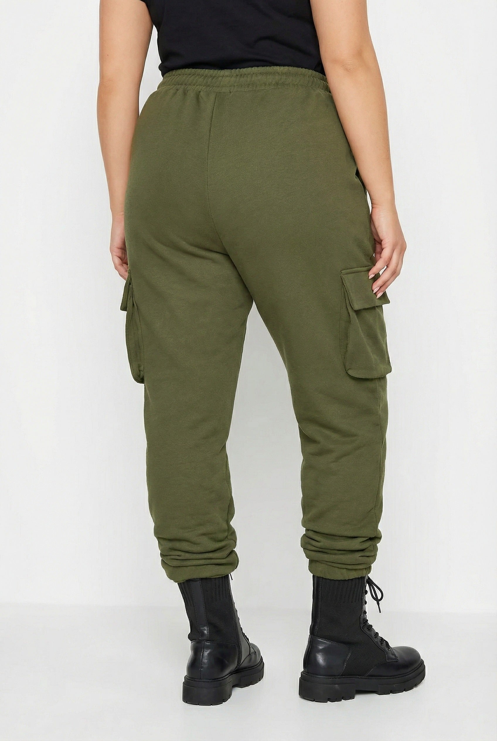 Haki Kargo Jogger Pantolon - Cep Detaylı ve Lastikli Paça