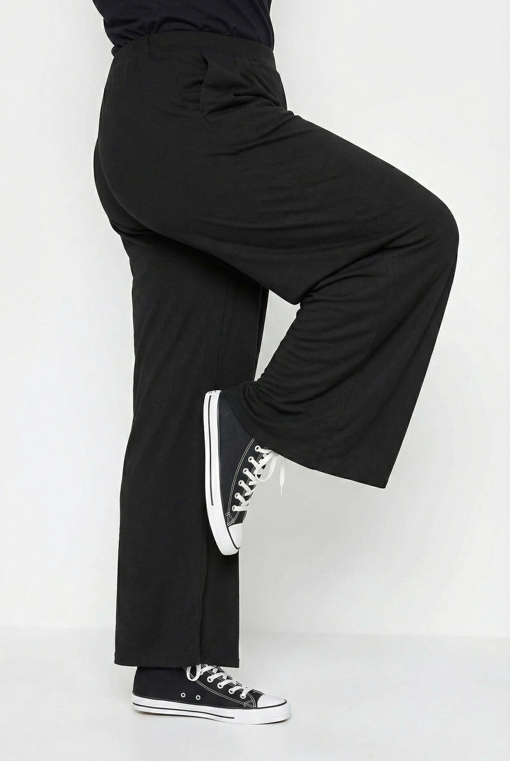 Beli Lastikli Cepli Geniş Paça Pantolon - Şık ve Rahat Tasarım