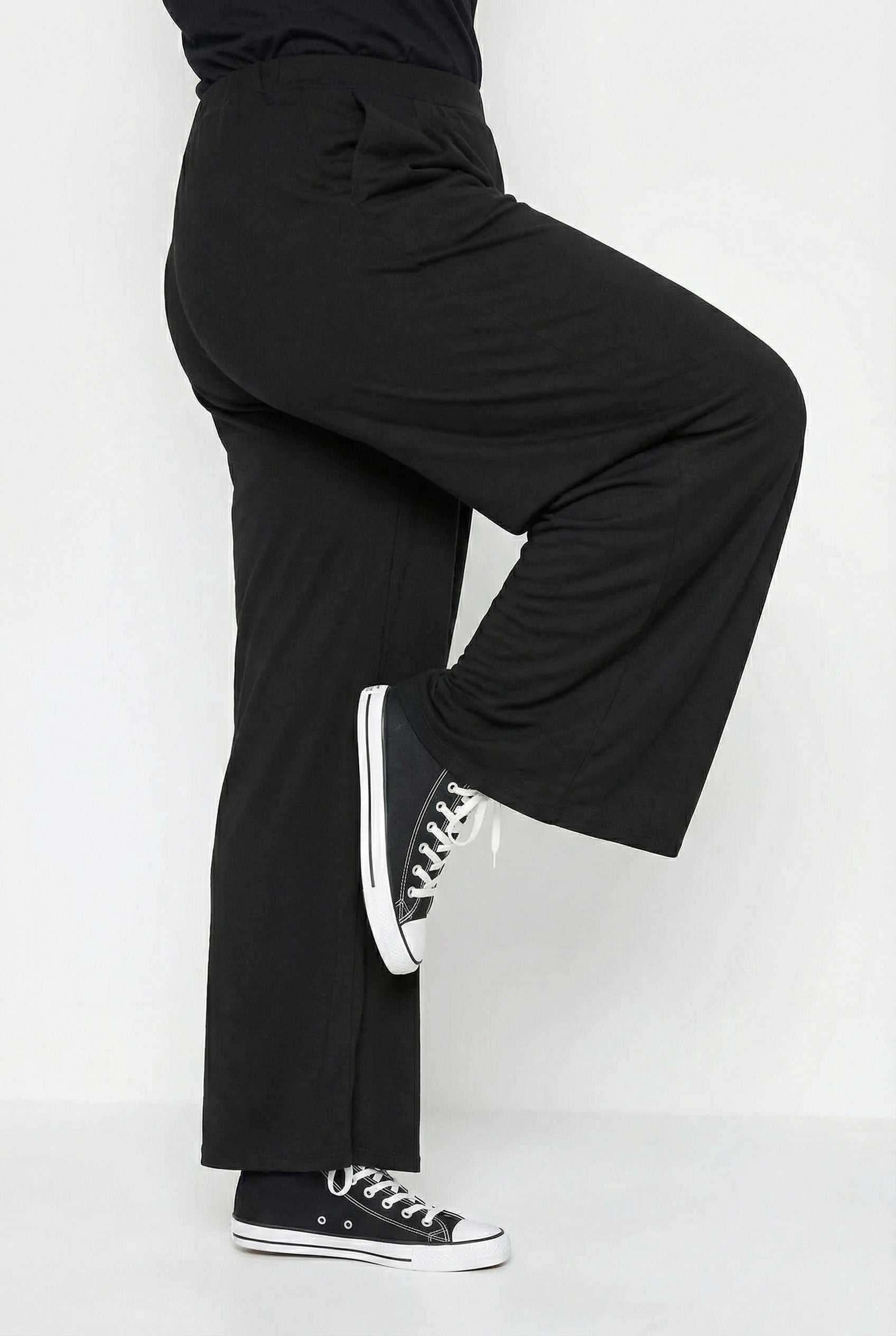 Beli Lastikli Cepli Geniş Paça Pantolon - Şık ve Rahat Tasarım