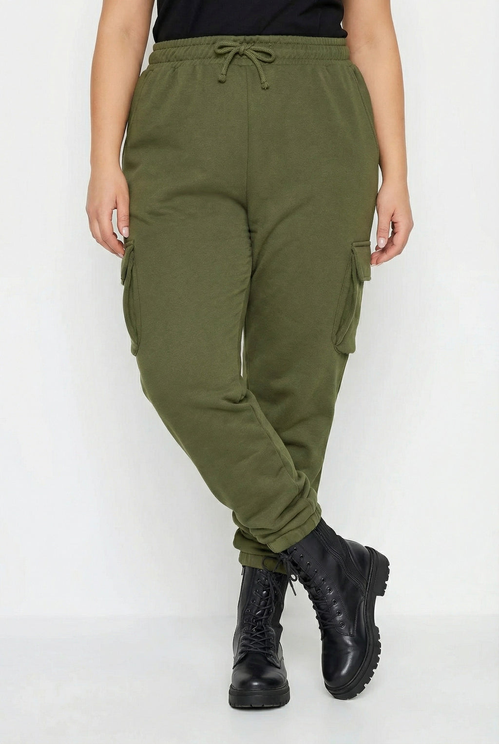 Haki Kargo Jogger Pantolon - Cep Detaylı ve Lastikli Paça