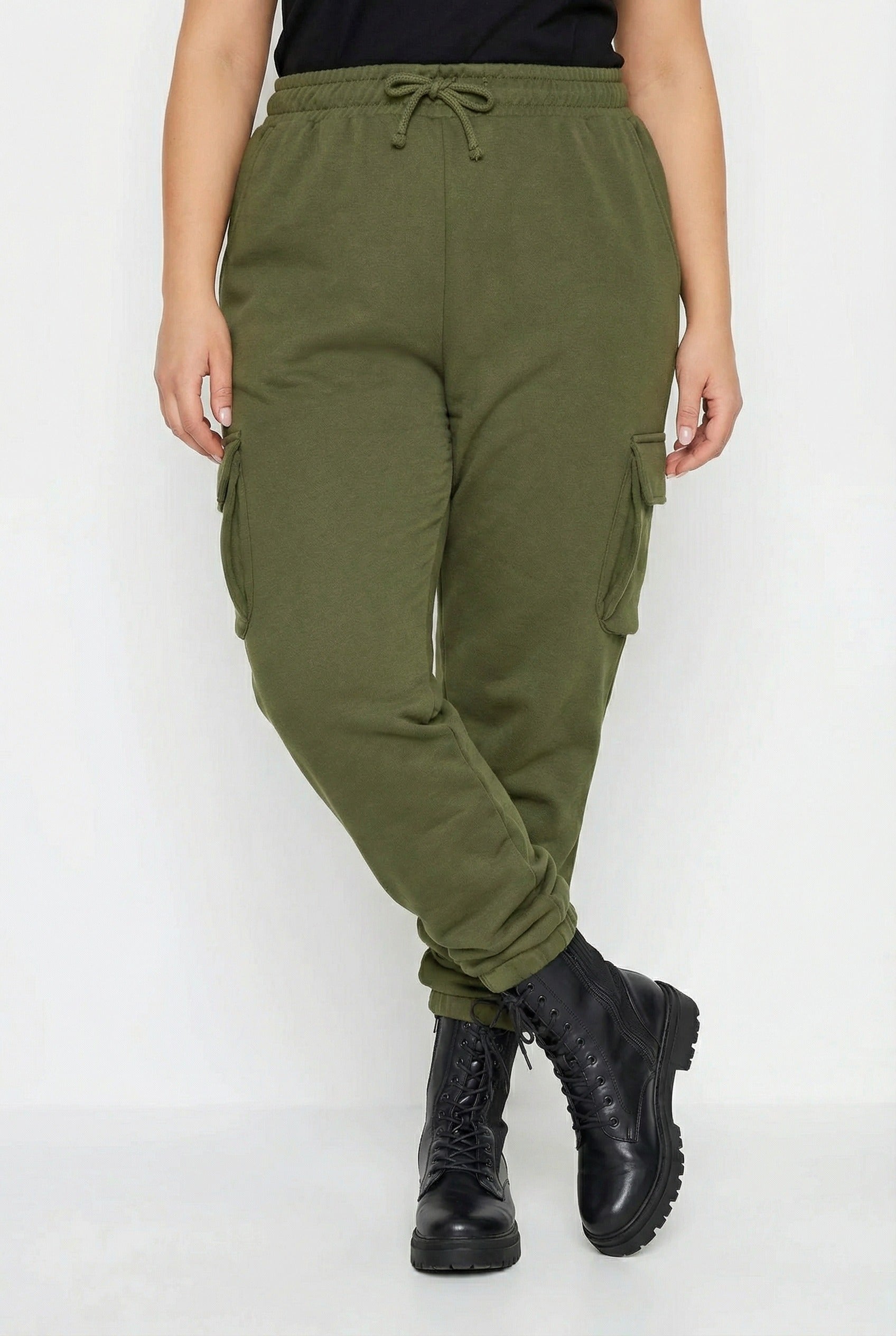 Haki Kargo Jogger Pantolon - Cep Detaylı ve Lastikli Paça