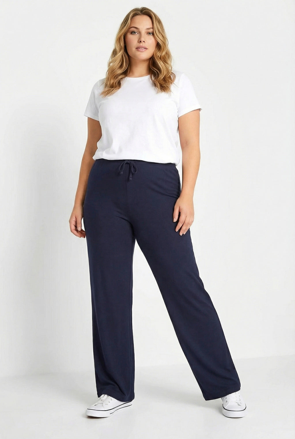 Bol Paça Rahat Kalıp Lacivert Pantolon - Şık ve Konforlu