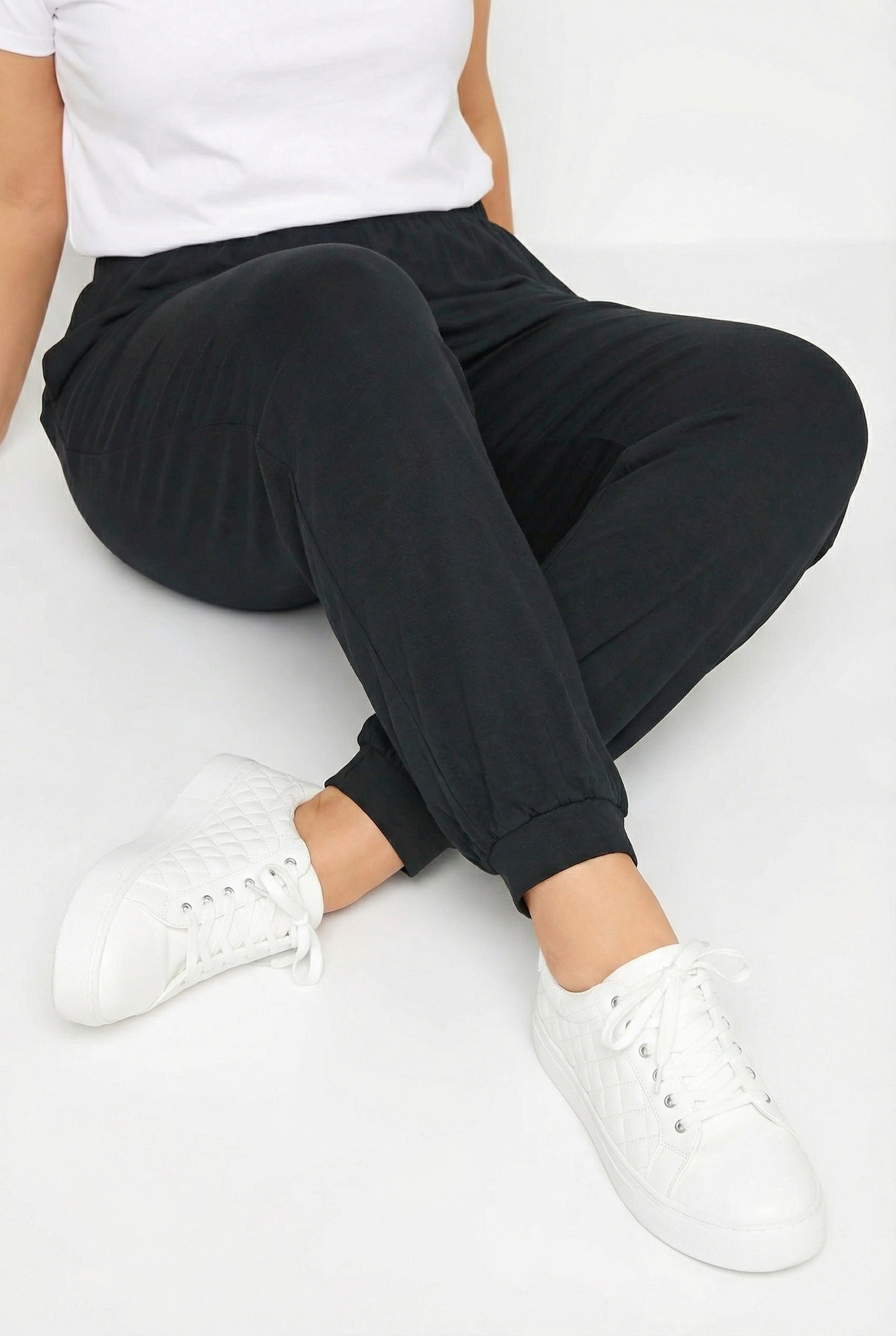 Siyah Cepli İnce Pantolon - Lastikli Bel ile Rahat Kullanım