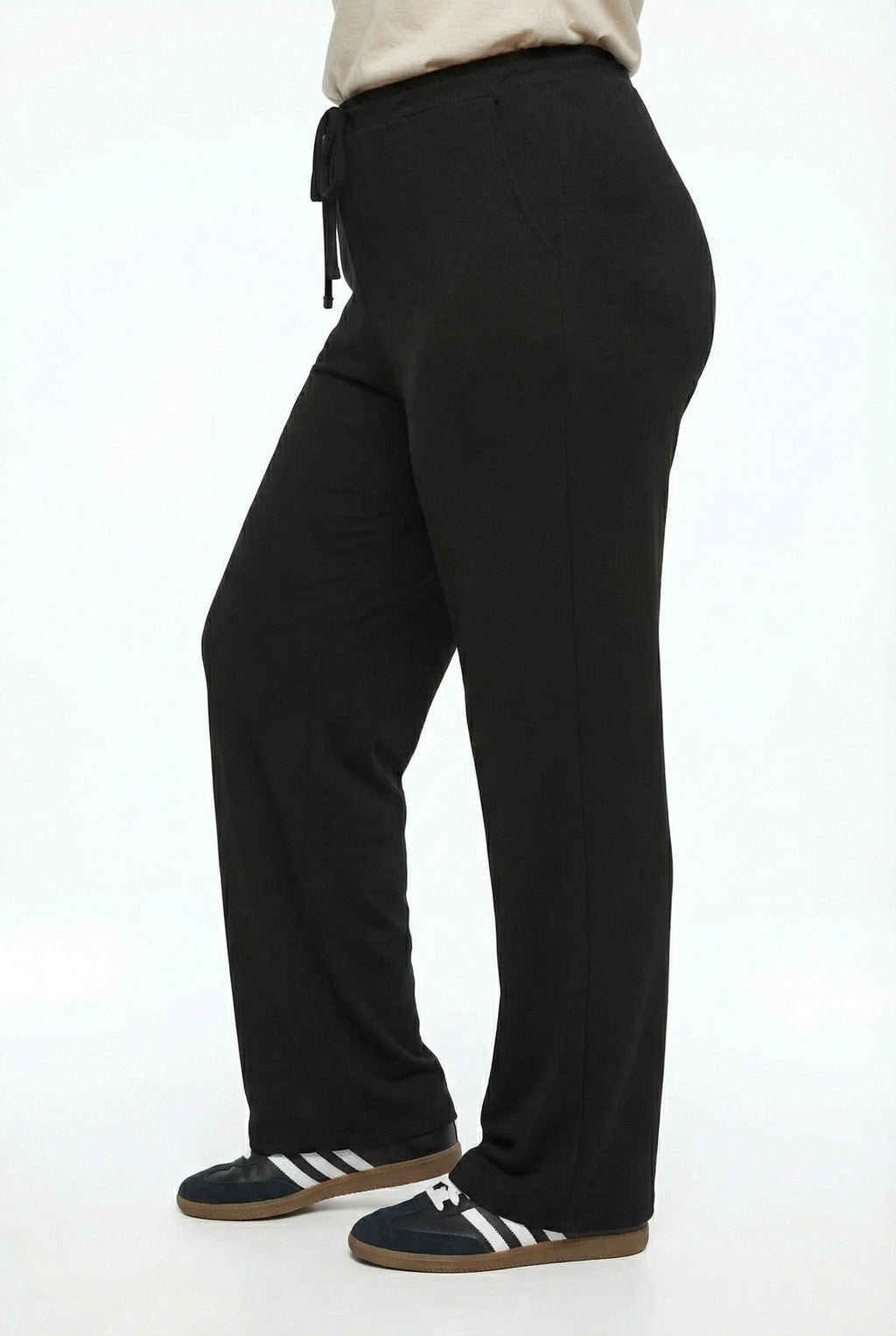 Siyah Beli Lastikli Geniş Paça Pantolon - Rahat ve Şık Seçim