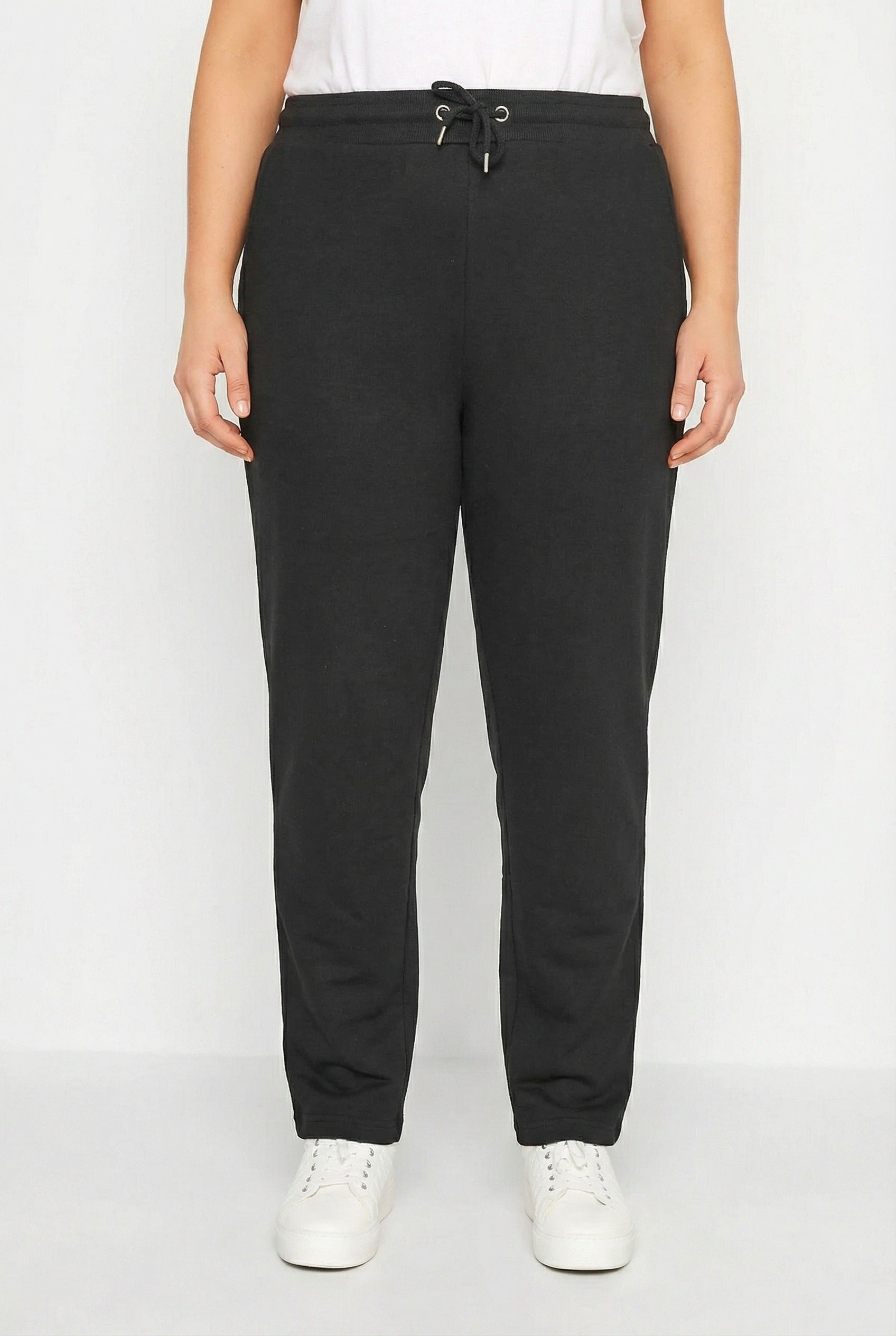 Siyah Büzgülü Cepli Boru Paça Eşofman Altı - Rahat ve Şık