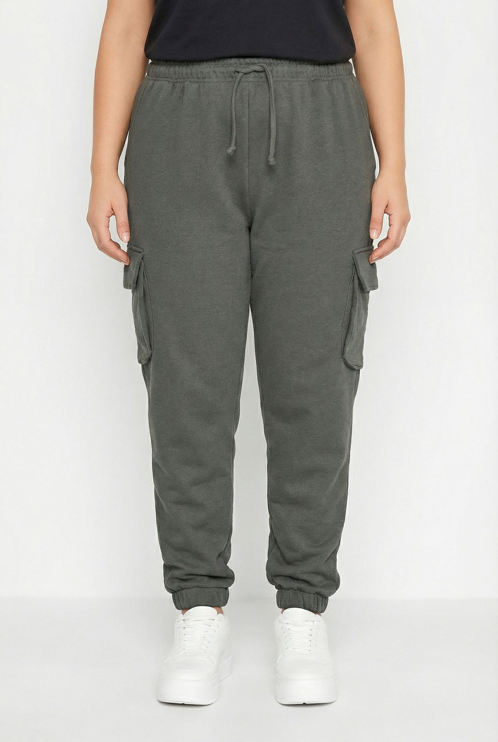 Gri Jogger Pantolon | Lastikli Cepli Kargo Tasarım