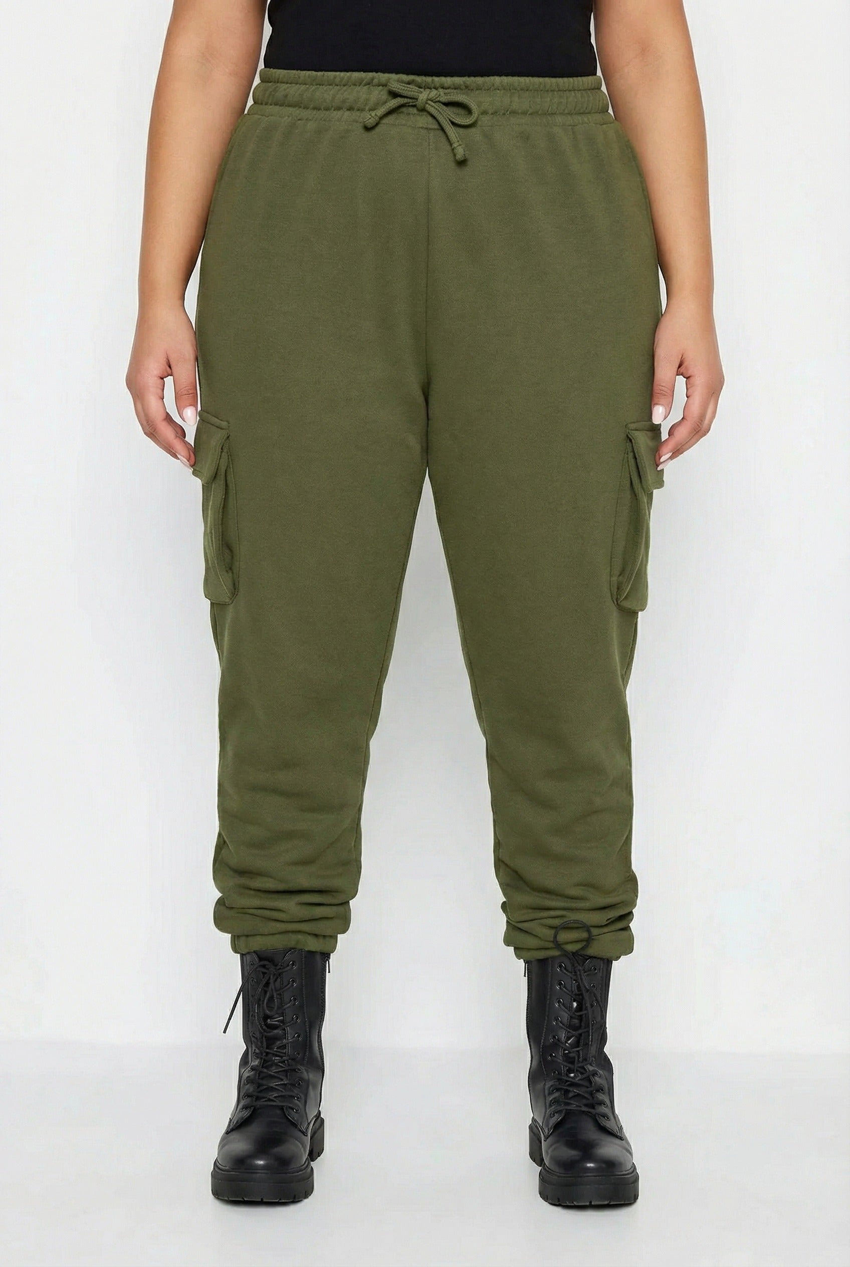 Haki Kargo Jogger Pantolon - Cep Detaylı ve Lastikli Paça