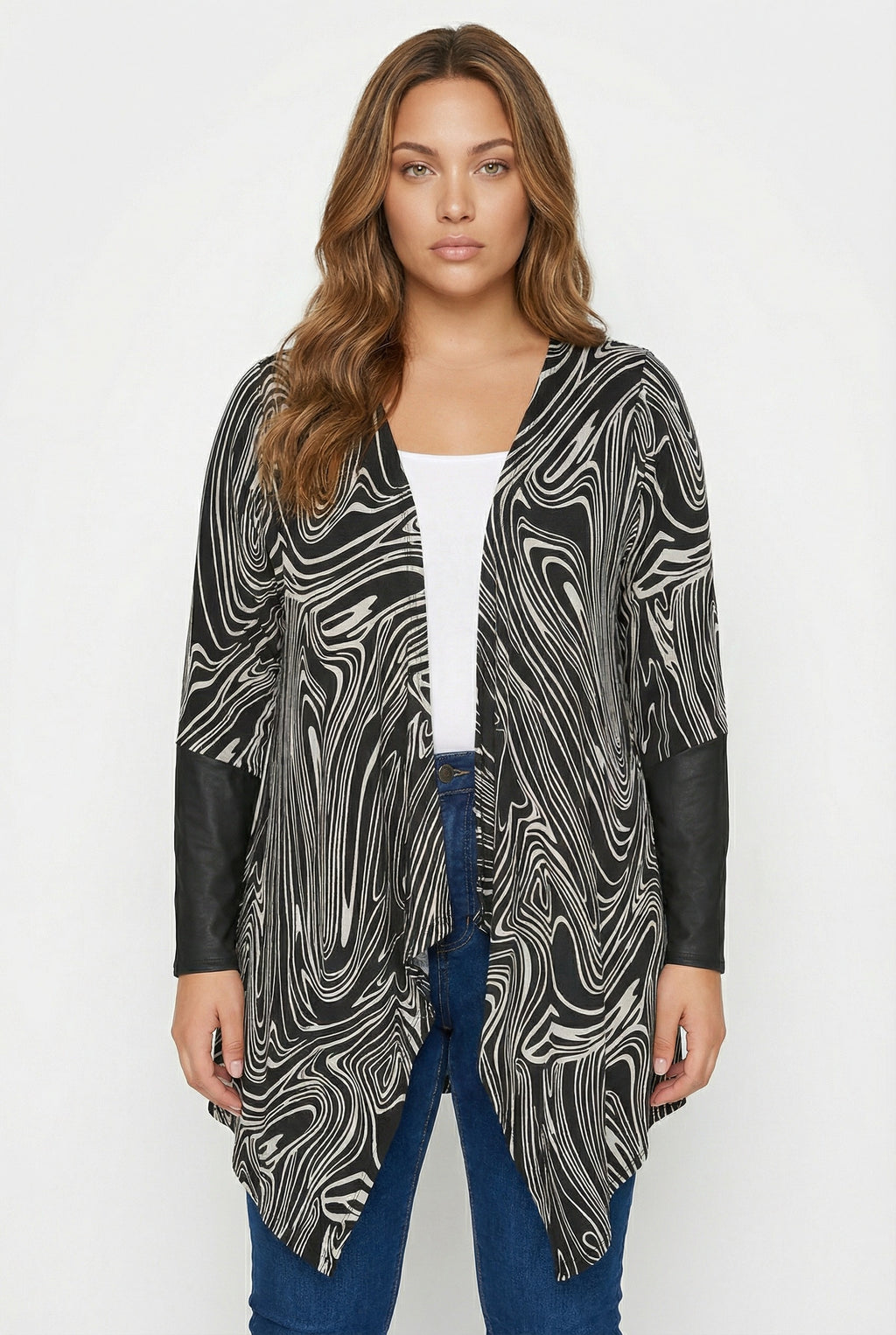 Uzun Kollu Deri Detaylı Kapamasız Hırka - Şık ve Rahat