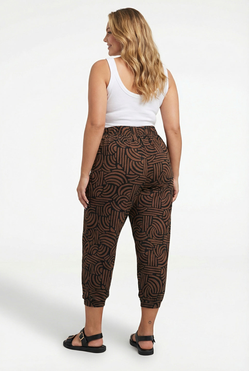 Soyut Desenli Cepli Pantolon - Kahve Renk, Rahat Kesim ve Lastik Belli