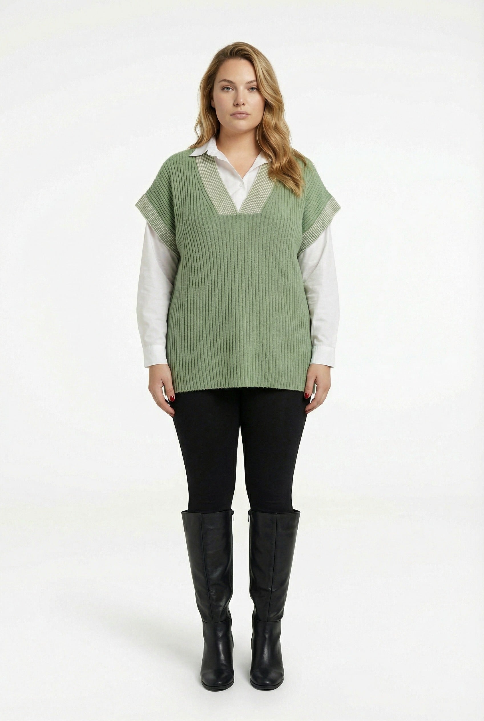 Mint Renk V Yaka Kısa Kollu Triko Süveter - Rahat ve Şık