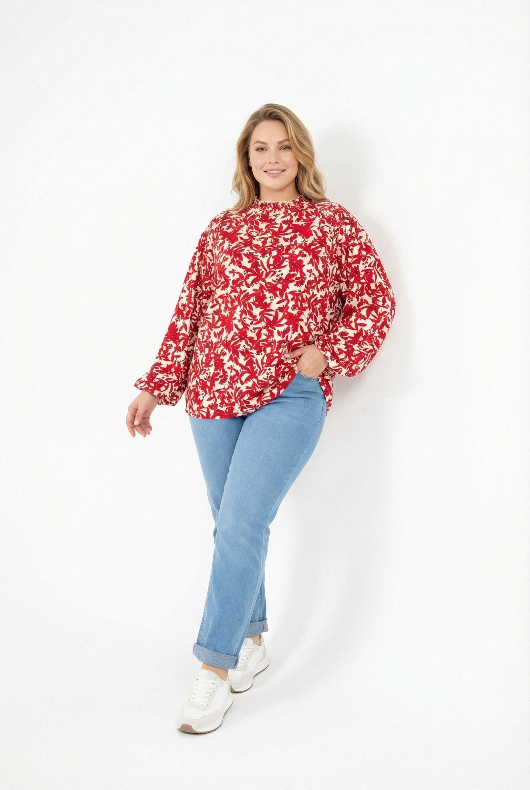 Desenli Uzun Kollu Bordo Bluz - Büzgülü Yaka, Şık ve Rahat