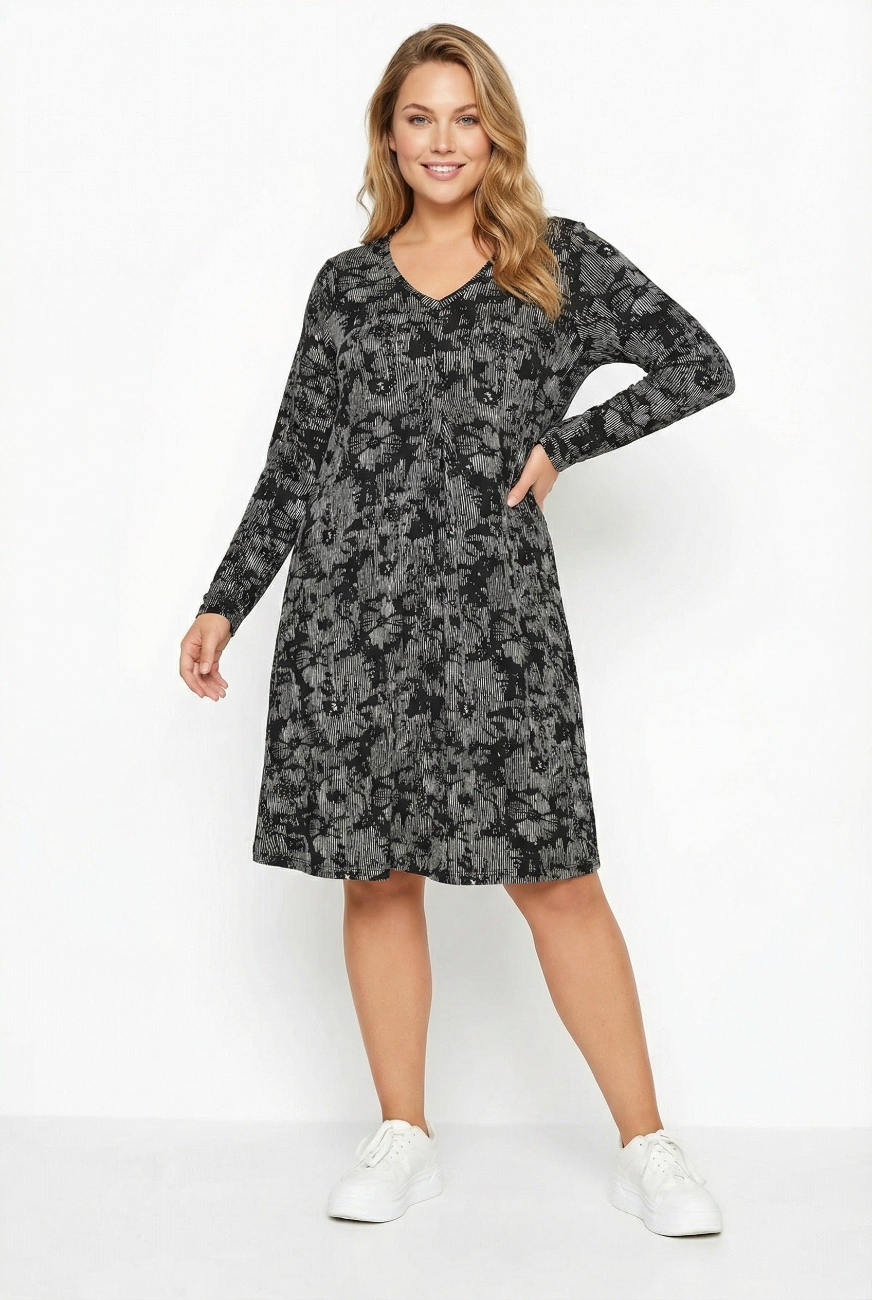 Desenli Midi Boy V Yaka Uzun Kollu Elbise - Rahat ve Şık Seçim