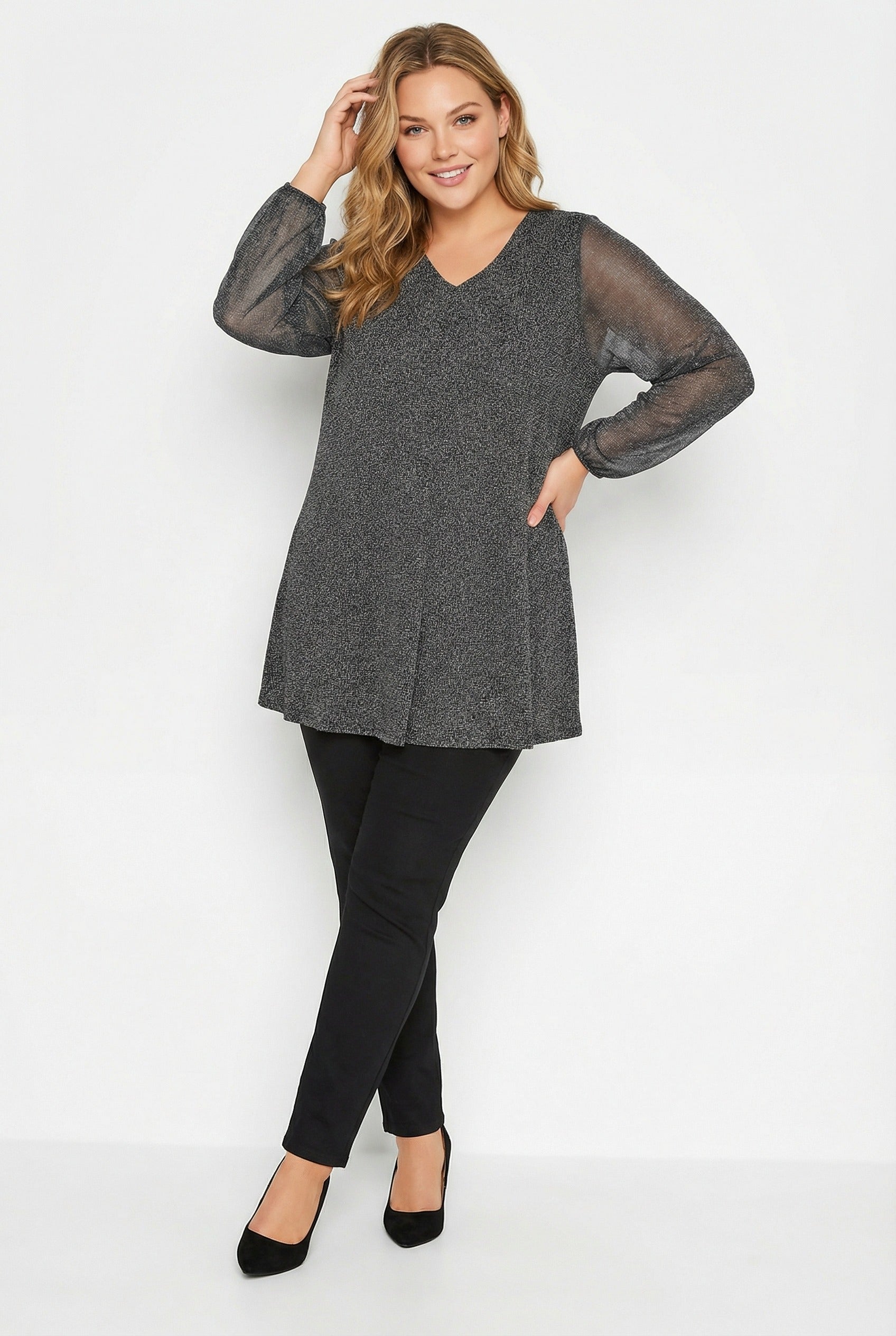 V Yaka Uzun Kollu Tül Detaylı Esnek Kumaşlı Bluz - Koyu Gri
