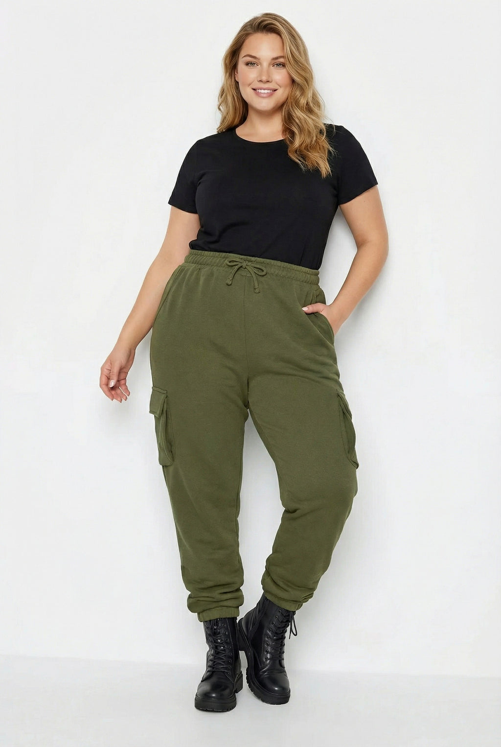 Haki Kargo Jogger Pantolon - Cep Detaylı ve Lastikli Paça