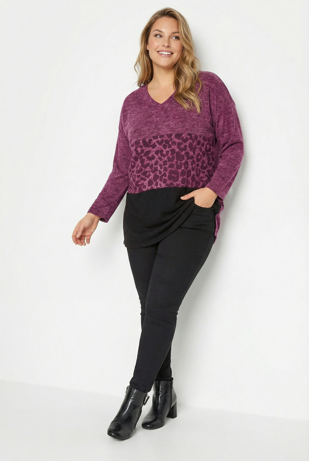 Mor V Yaka Uzun Kollu Peluş Sweatshirt - Şık ve Rahat Tasarım