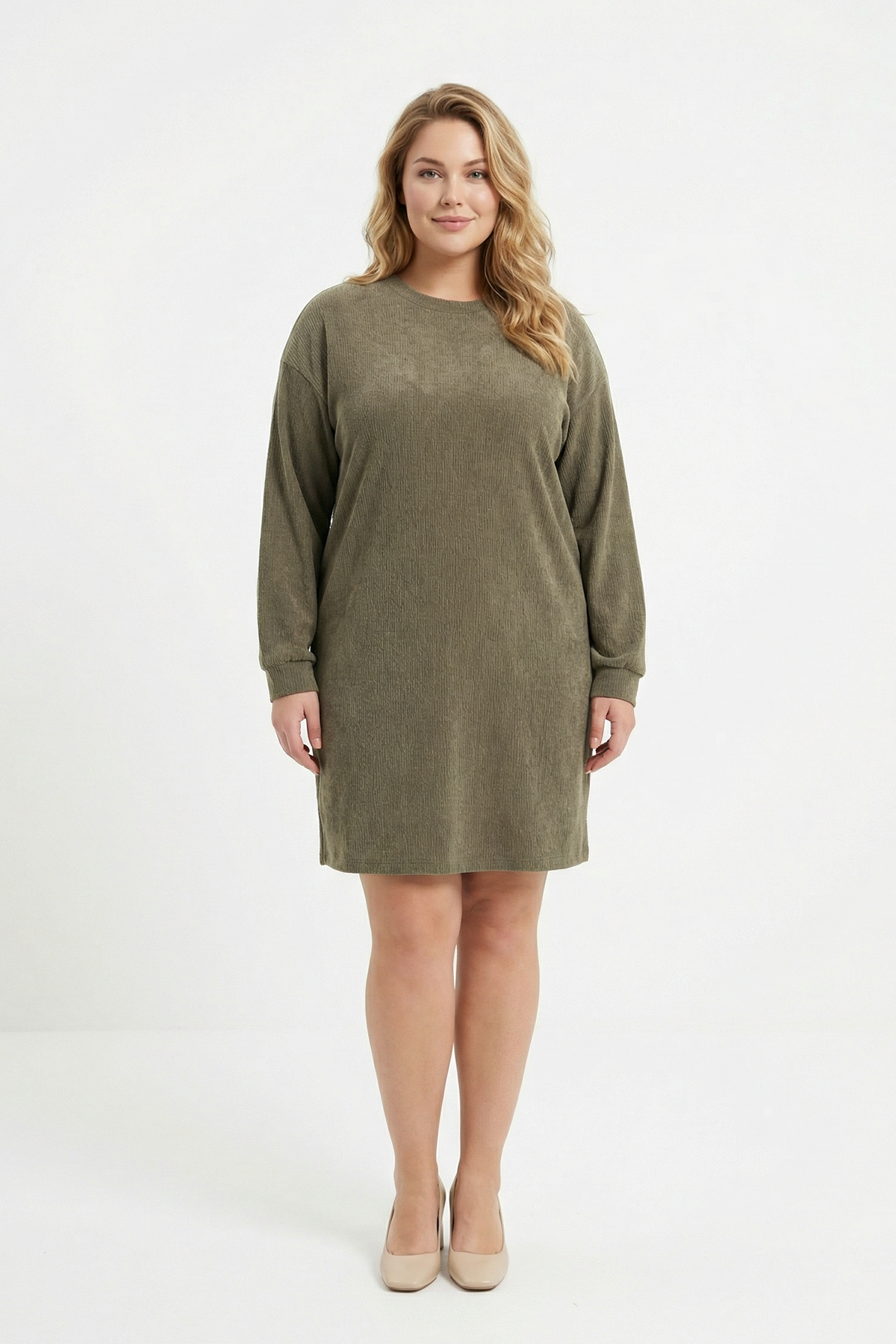 Kahve Renk Uzun Kollu Düz Kesim Elbise - Rahat ve Şık Seçim