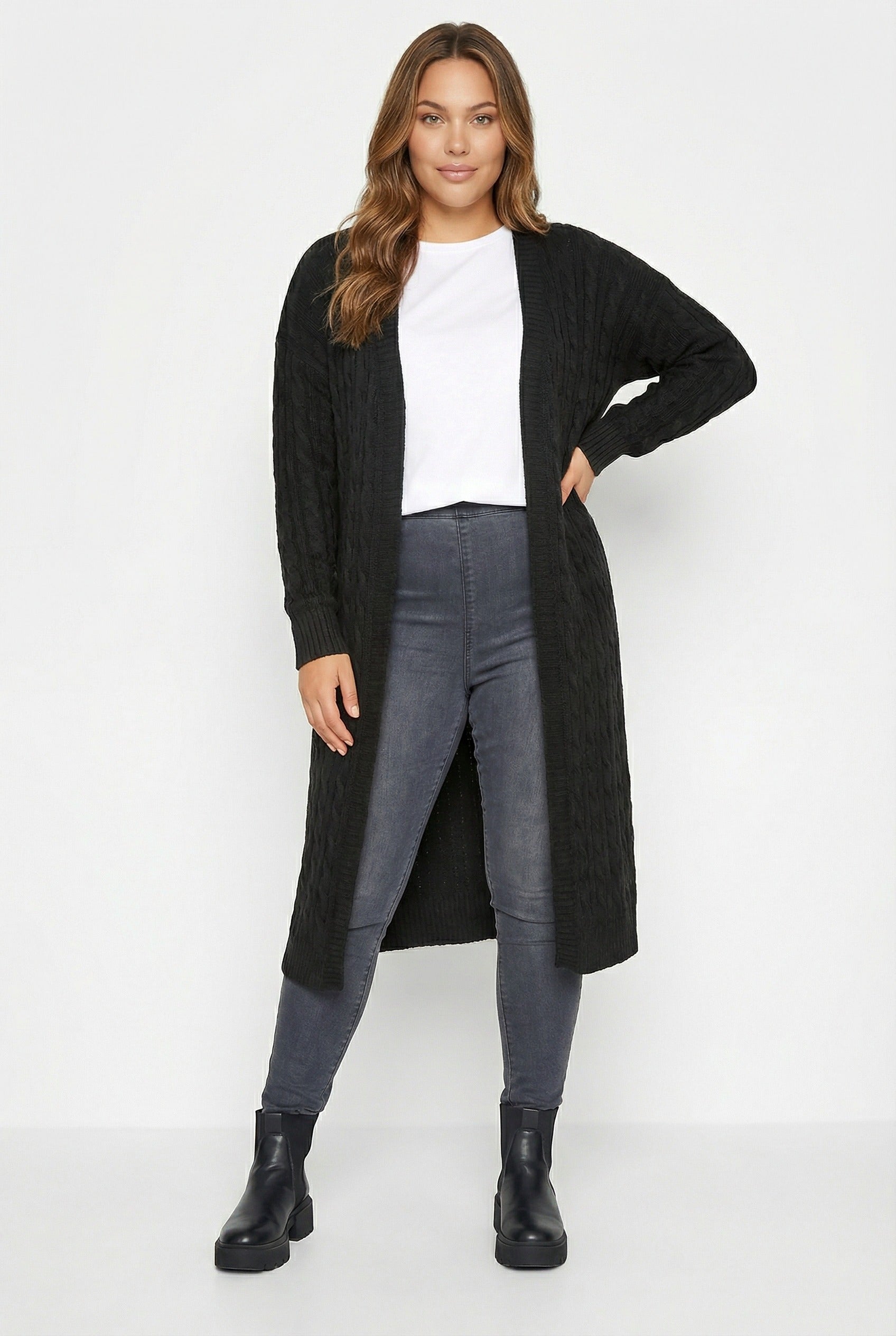 Maksi Uzun Triko Hırka: Rahat ve Şık Uzun Kollu Seçenekler