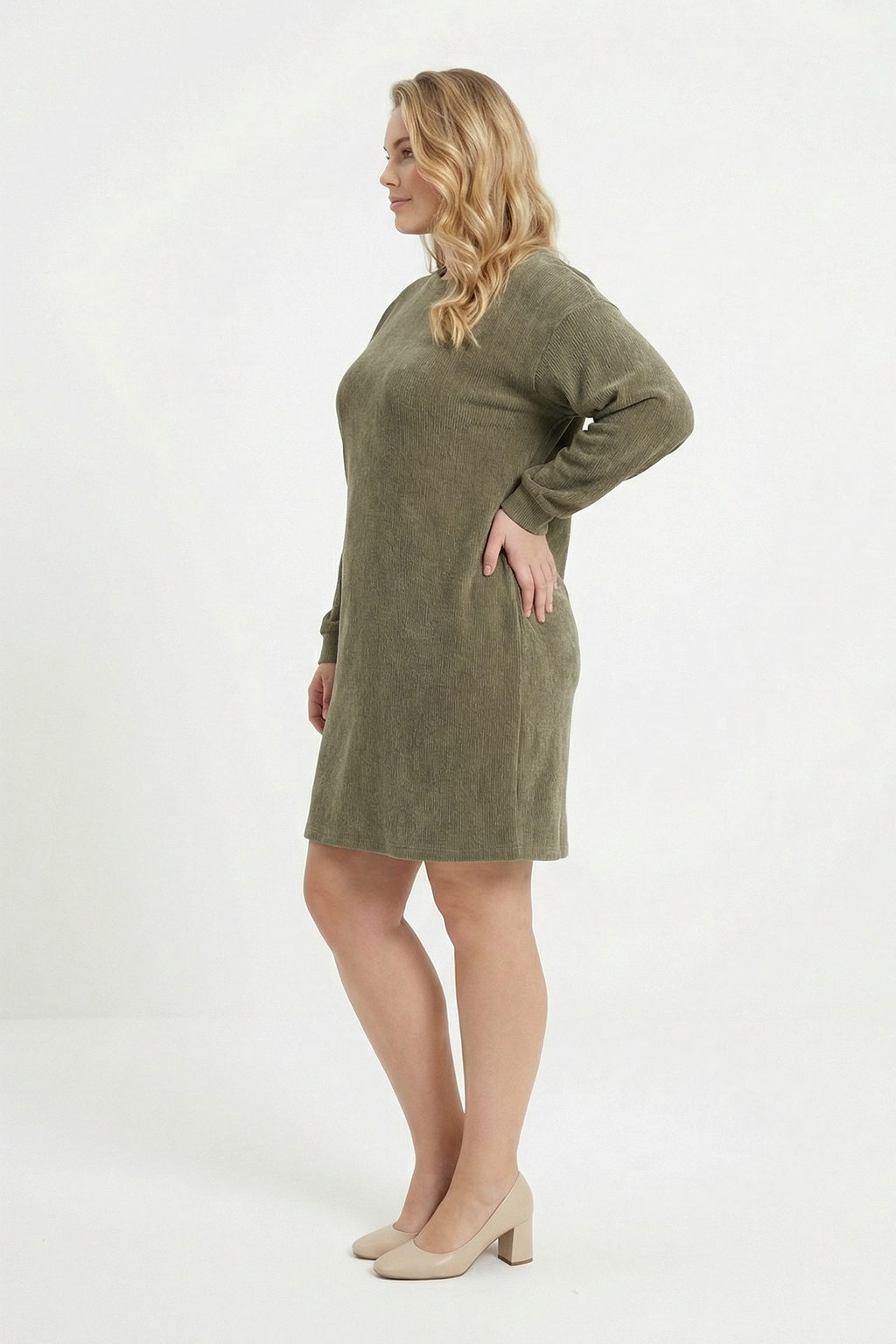 Kahve Renk Uzun Kollu Düz Kesim Elbise - Rahat ve Şık Seçim