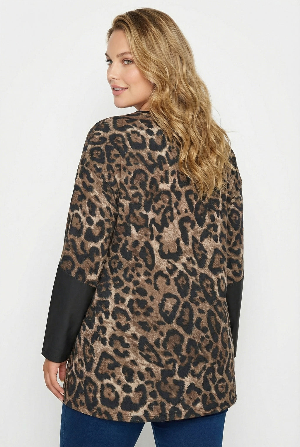 Kahve Renk Uzun Kollu Deri Detaylı T-shirt - Rahat ve Şık