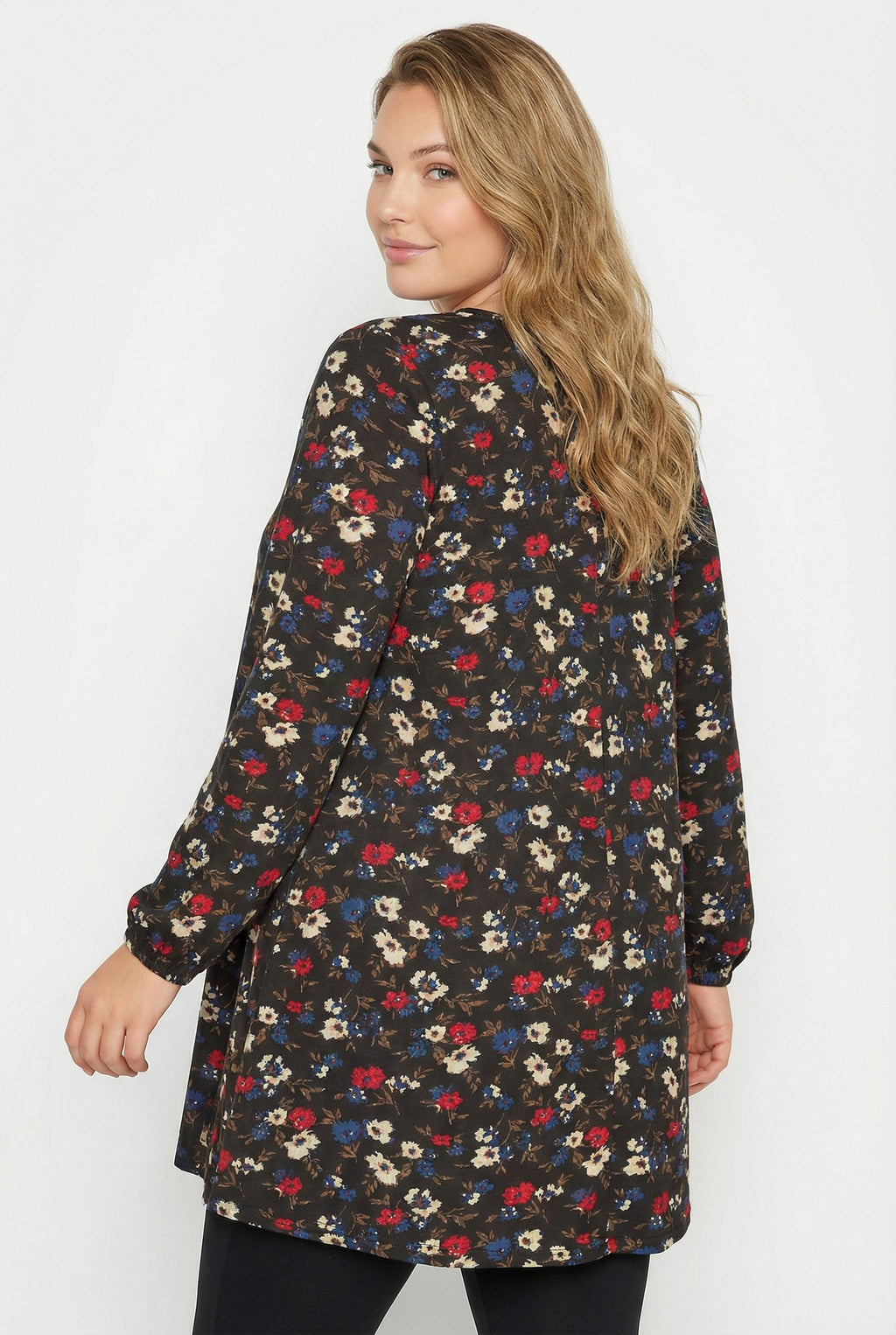 Çiçek Desenli Uzun Kollu V Yaka Bluz - Şık ve Rahat Tasarım