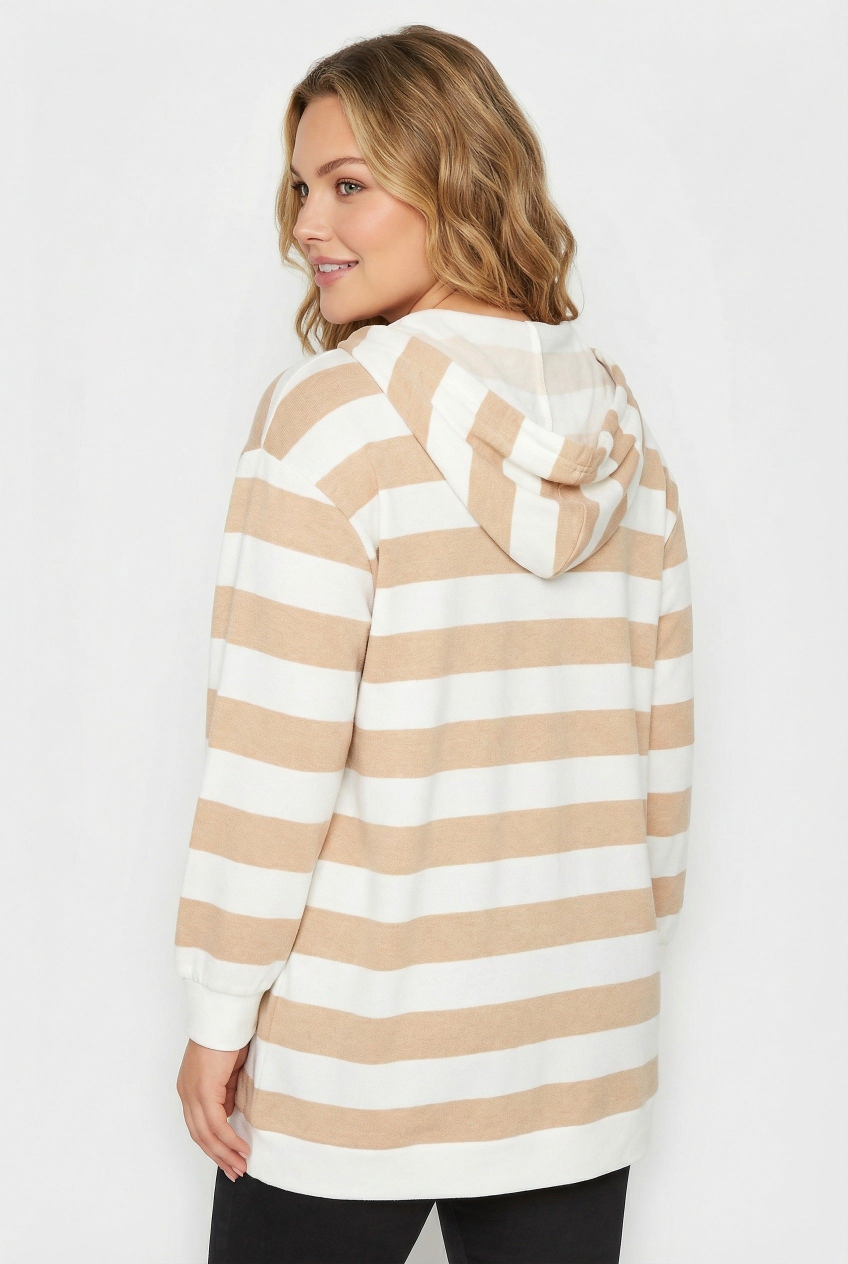 Kapusonlu Fermuarlı Uzun Kollu Bej Sweatshirt - Rahat ve Şık