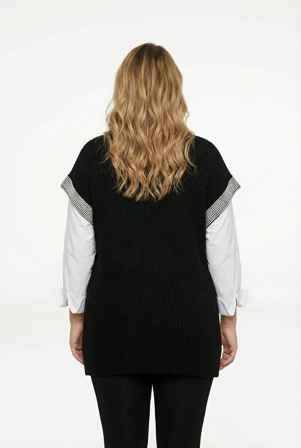 V Yaka Kısa Kollu Triko Süveter - Şık ve Rahat Tasarım