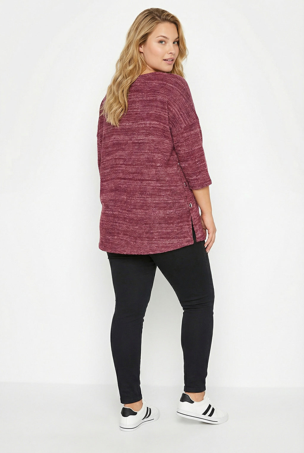 Mor Yarım Kol Düğme Detaylı Rahat Sweatshirt - Konfor ve Şıklık