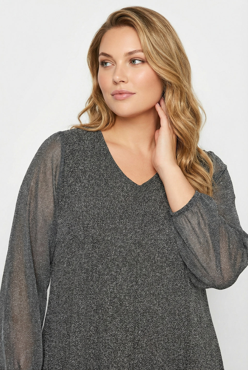 V Yaka Uzun Kollu Tül Detaylı Esnek Kumaşlı Bluz - Koyu Gri