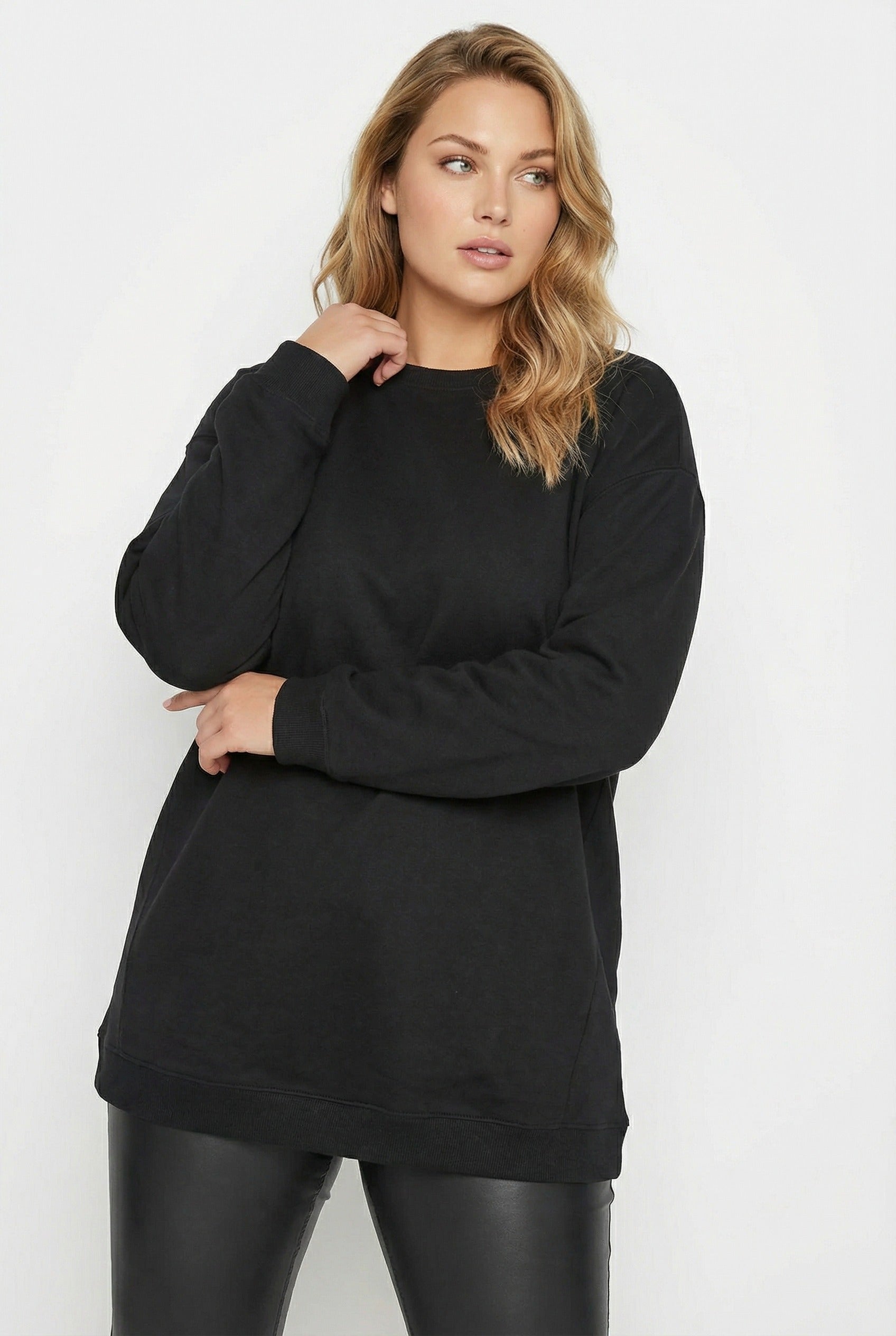 Siyah Uzun Kollu Basic Sweatshirt - Rahat ve Şık Tasarım