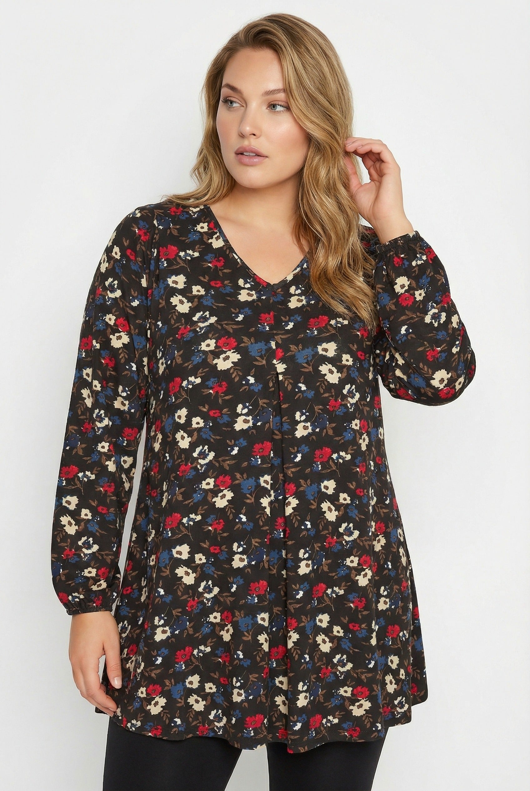 Çiçek Desenli Uzun Kollu V Yaka Bluz - Şık ve Rahat Tasarım