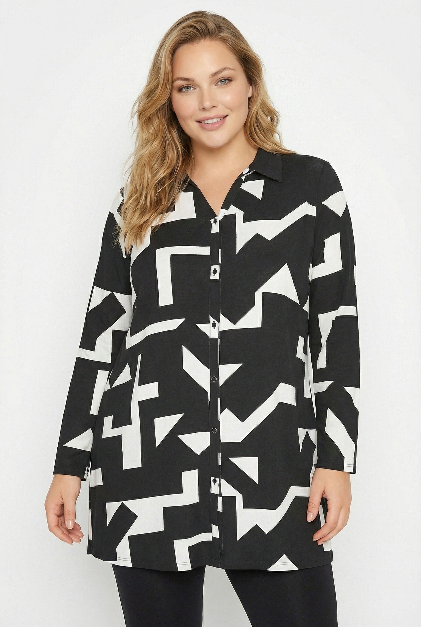 Soyut Desenli Uzun Kollu Gömlek - Şık ve Rahat Tasarım