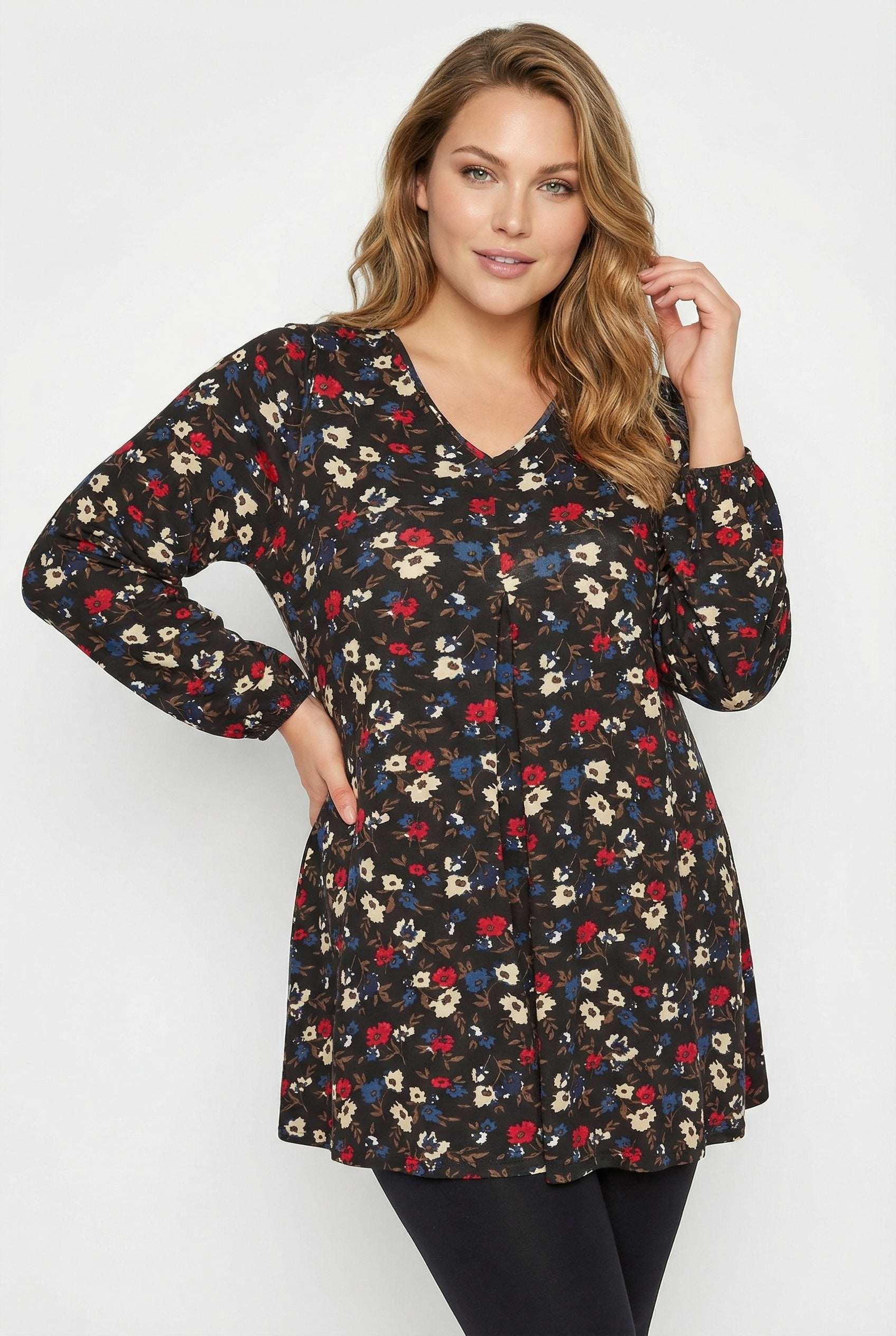 Çiçek Desenli Uzun Kollu V Yaka Bluz - Şık ve Rahat Tasarım