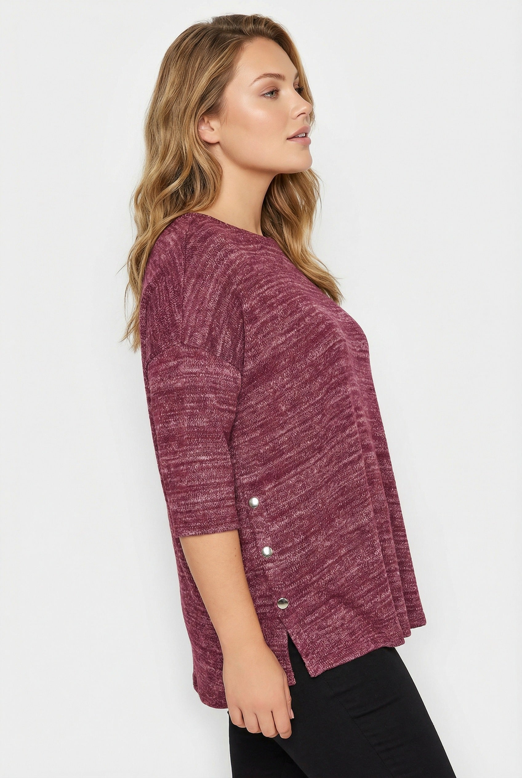 Mor Yarım Kol Düğme Detaylı Rahat Sweatshirt - Konfor ve Şıklık