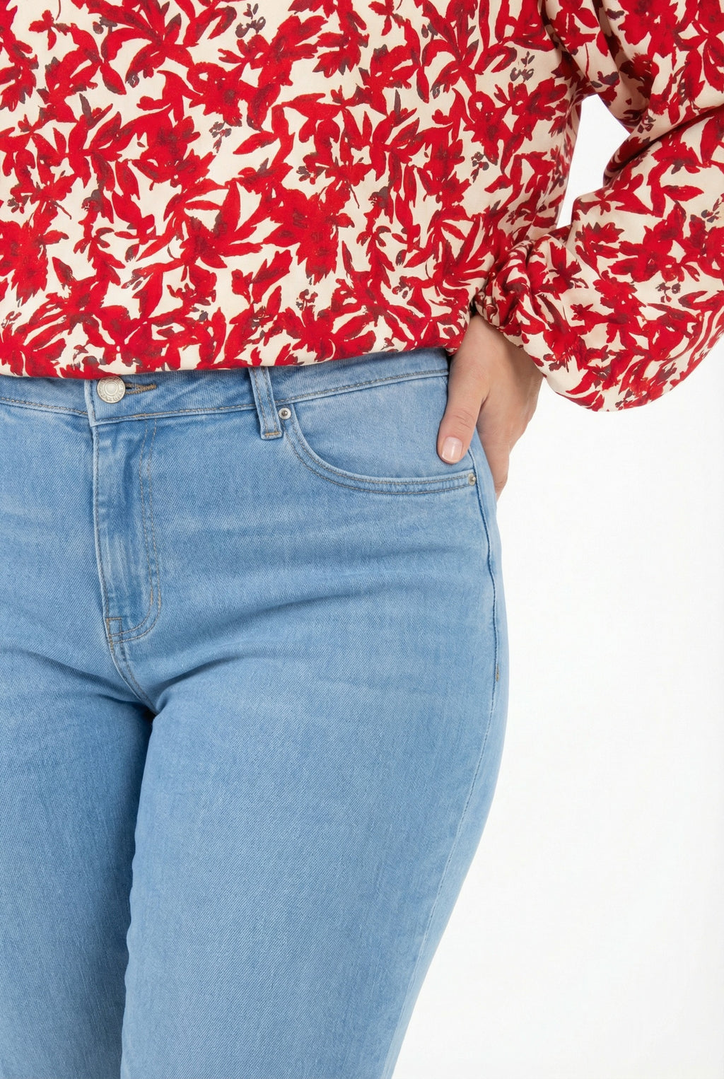 Desenli Uzun Kollu Bordo Bluz - Büzgülü Yaka, Şık ve Rahat