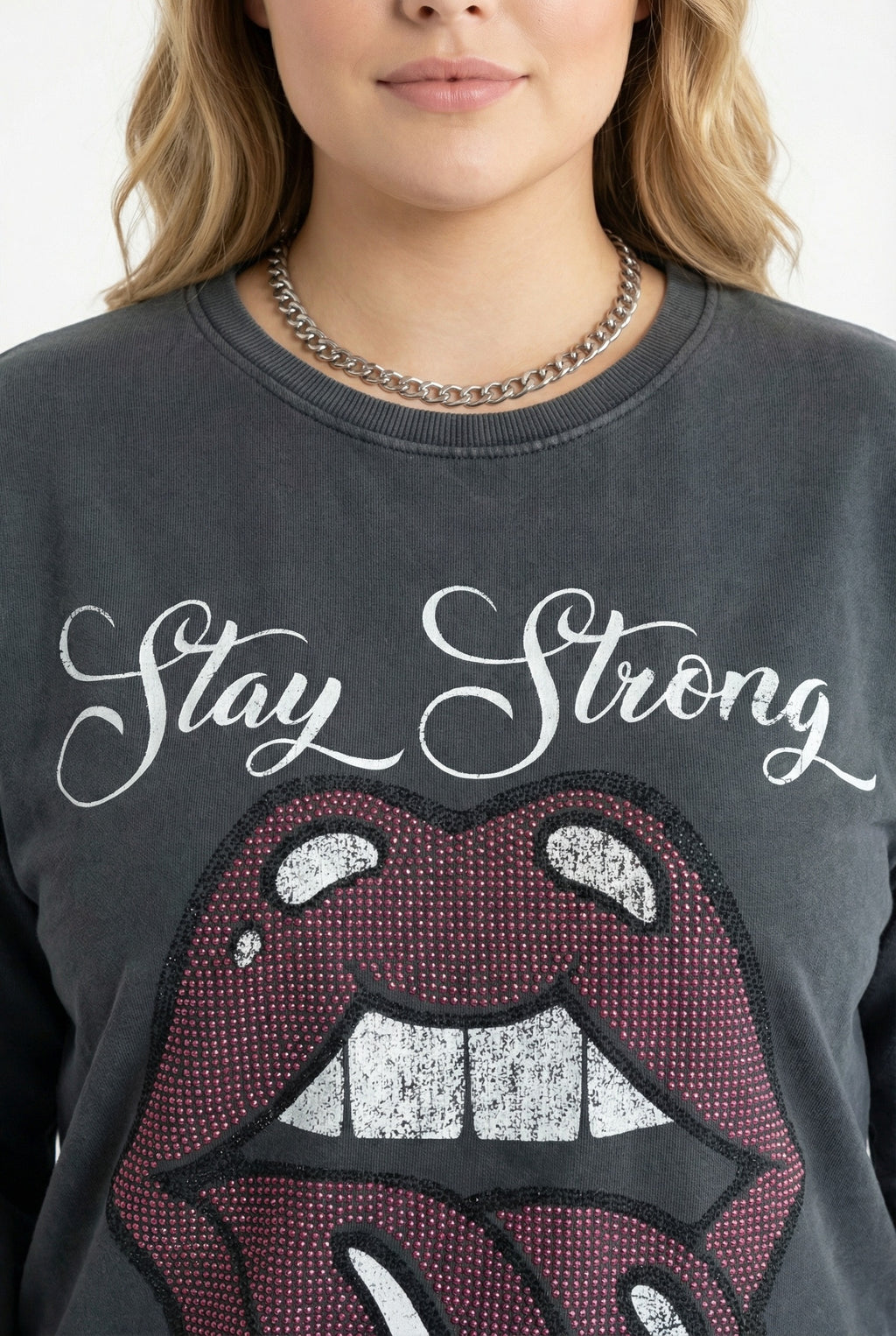 Antrasit Yıkamalı Pul Detaylı Sweatshirt - Rahat ve Şık Tasarım